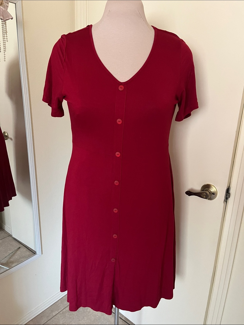 Deep Red V-Neck Soft Stretchy Rayon Dress, size Large, buttons